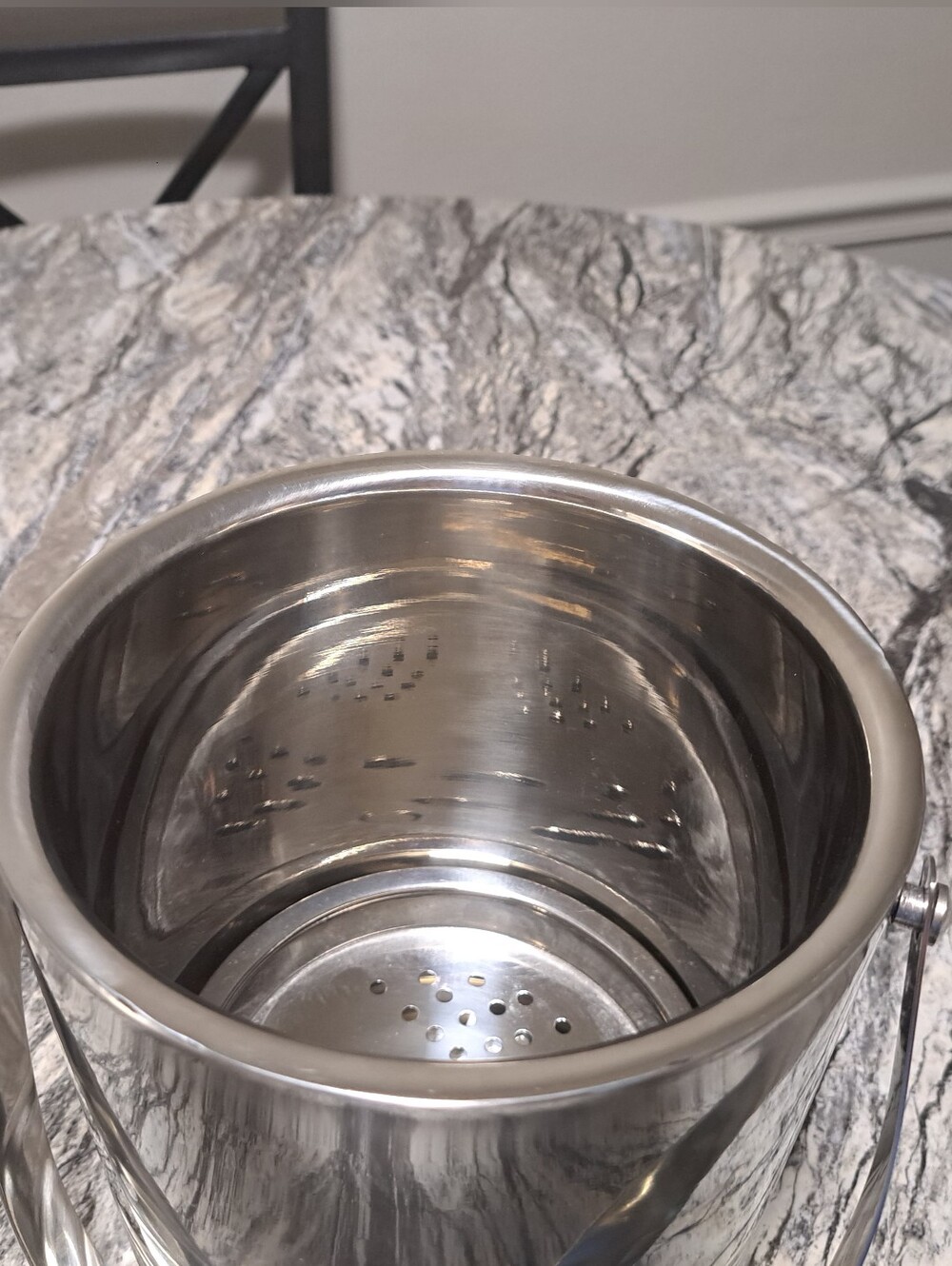 Stainless Steel Champagne / Ice Bucket - Silver EUC - Picture 2 of 3